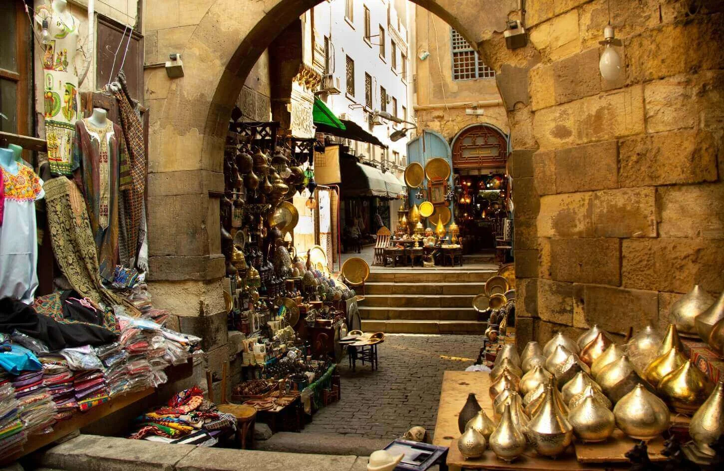 🕌✨ Islamic Cairo Walking Tour: Al Muizz Street & Khan El Khalili Bazaar Experience 🛍️🏺