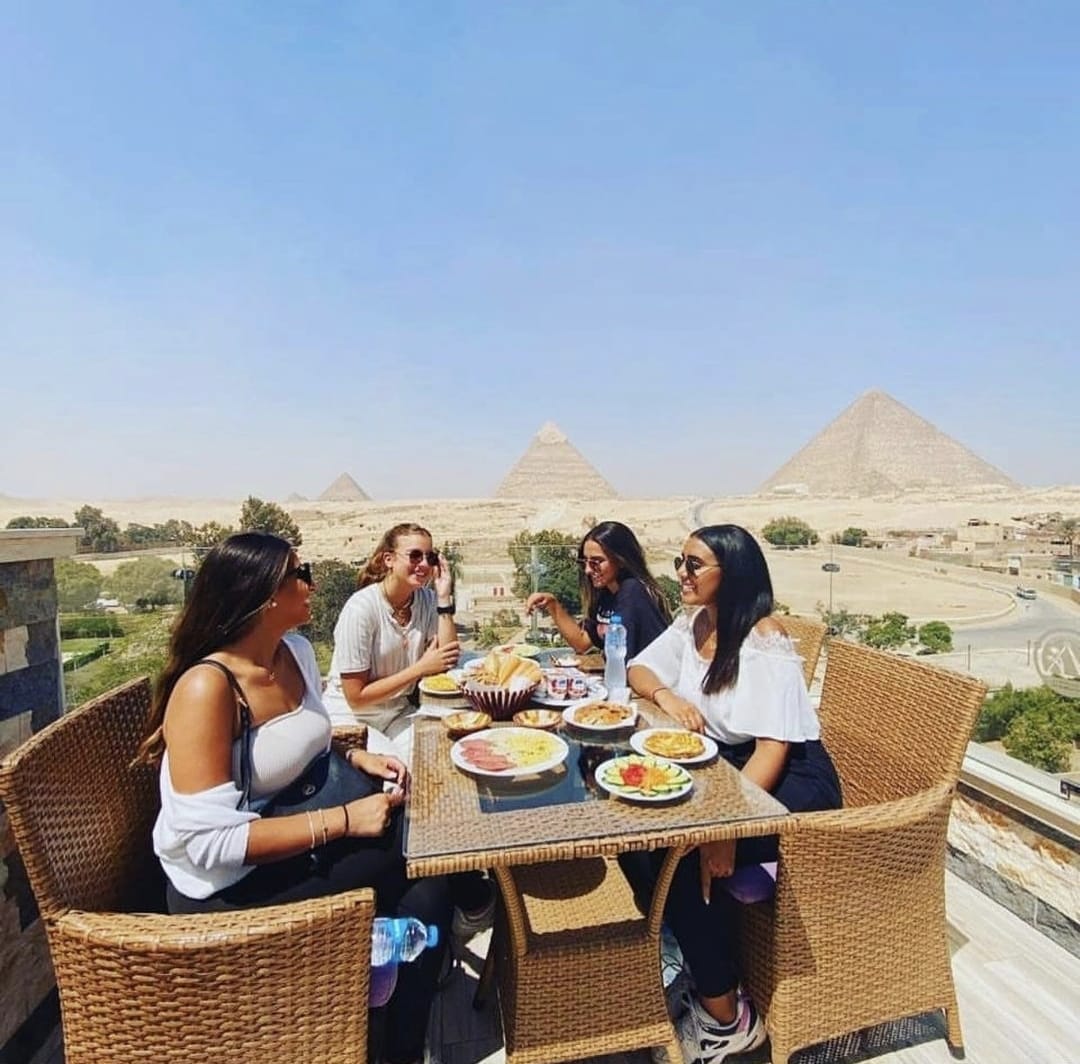 9 Days Cairo, Fayoum Oasis & Nile Cruise Budget Adventure
